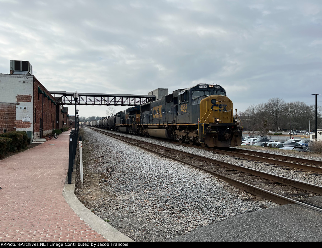 CSX 4587